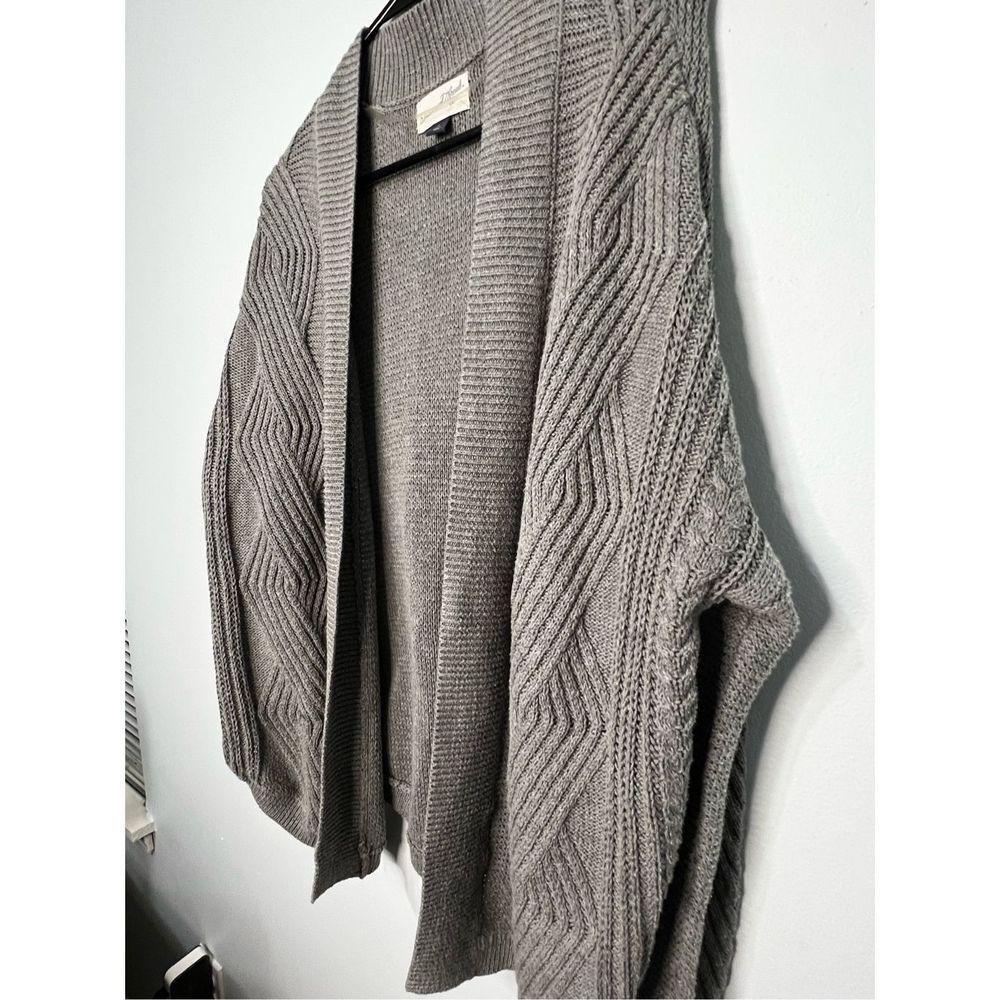 Universal Thread Gray Cardigan Size Small Business Casual Knit Style